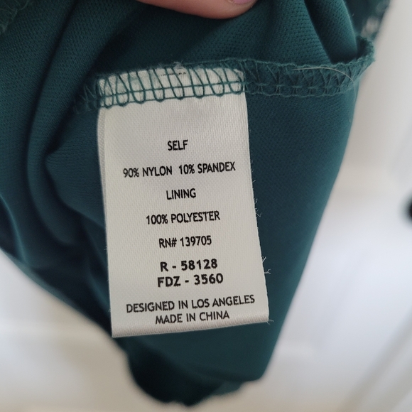 Emerald Sundae emerald green lace dress size large - Picture 7 of 8